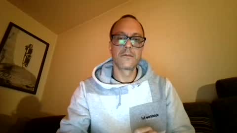 Snapshot of degrandis chatting on 11-25-25, 11:38 Luka Magic online show from 11-25-25, 11:38