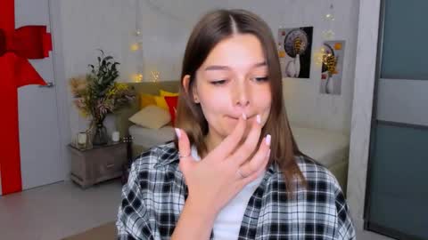 Snapshot of degreeofsincerity chatting on 02-04-25, 07:18 DegreeOfSincerity online show from 02-04-25, 07:18