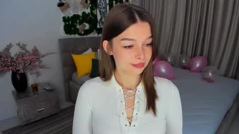 Snapshot of degreeofsincerity chatting on 02-14-25, 01:23 DegreeOfSincerity online show from 02-14-25, 01:23