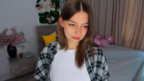 Snapshot of degreeofsincerity chatting on 02-15-25, 07:27 DegreeOfSincerity online show from 02-15-25, 07:27