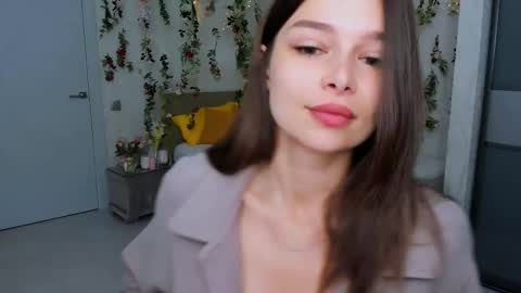 Snapshot of degreeofsincerity chatting on 09-10-25, 01:05 DegreeOfSincerity online show from 09-10-25, 01:05