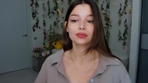 Snapshot of degreeofsincerity chatting on 09-13-25, 01:16 DegreeOfSincerity online show from 09-13-25, 01:16