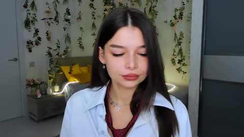 Snapshot of degreeofsincerity chatting on 11-12-25, 01:28 DegreeOfSincerity online show from 11-12-25, 01:28