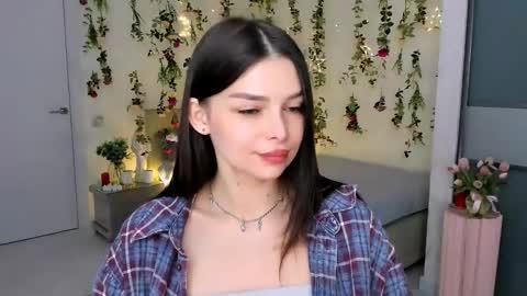 Snapshot of degreeofsincerity chatting on 04-28-26, 01:26 DegreeOfSincerity online show from 04-28-26, 01:26