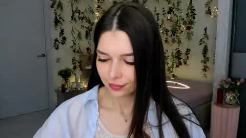 Snapshot of degreeofsincerity chatting on 05-19-26, 01:11 DegreeOfSincerity online show from 05-19-26, 01:11