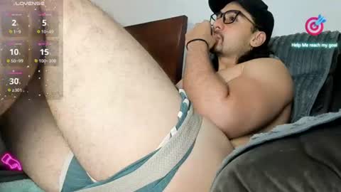 Snapshot of deibi_strong chatting on 06-17-26, 05:32 deibi online show from 06-17-26, 05:32