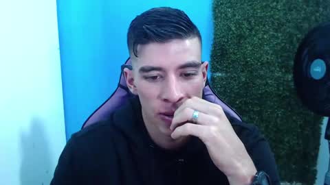 Snapshot of deiby_baby chatting on 12-16-24, 10:56 DEIBY online show from 12-16-24, 10:56