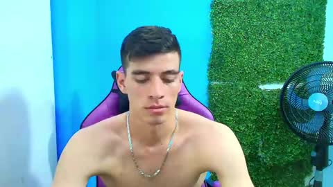 Snapshot of deiby_baby chatting on 01-23-25, 02:44 DEIBY online show from 01-23-25, 02:44