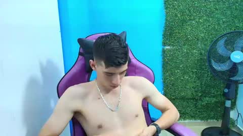 Snapshot of deiby_baby chatting on 02-01-25, 11:37 DEIBY online show from 02-01-25, 11:37