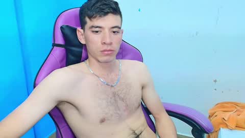 Snapshot of deiby_baby chatting on 02-23-25, 03:24 DEIBY online show from 02-23-25, 03:24