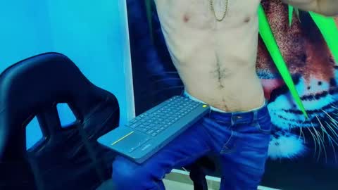 Snapshot of deiby_baby chatting on 09-24-25, 07:50 DEIBY online show from 09-24-25, 07:50