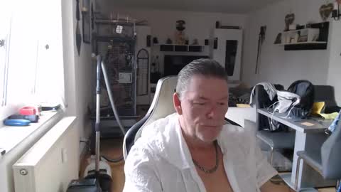Snapshot of deinprinz2312 chatting on 06-02-26, 04:14 deinprinz2312 online show from 06-02-26, 04:14