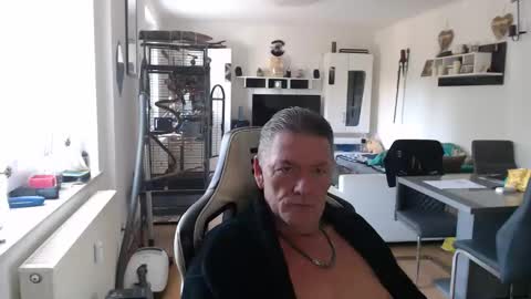 deinprinz2312 online show from 06-08-26, 04:35