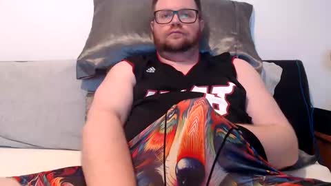 Snapshot of deise_dude chatting on 02-12-26, 12:05 Deise Dude online show from 02-12-26, 12:05