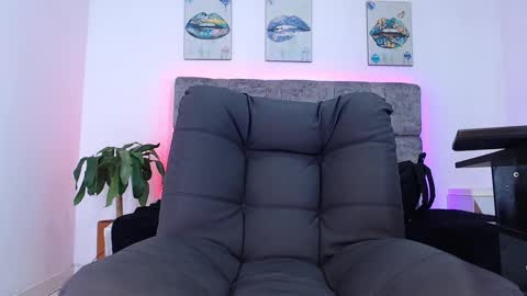 Snapshot of deivid_santoss chatting on 09-27-25, 01:54 Deivid online show from 09-27-25, 01:54