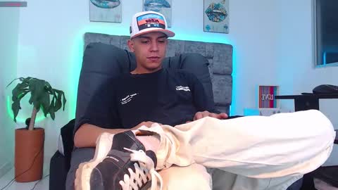 Snapshot of deivid_santoss chatting on 10-25-25, 02:08 Deivid online show from 10-25-25, 02:08