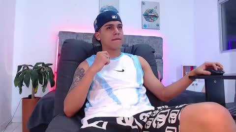 Snapshot of deivid_santoss chatting on 11-07-25, 03:28 Deivid online show from 11-07-25, 03:28