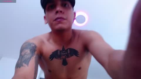 Snapshot of deivid_santoss chatting on 11-27-25, 02:35 Deivid online show from 11-27-25, 02:35