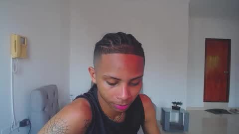 Snapshot of deivisxoxo chatting on 11-25-25, 07:03 DEIVIS online show from 11-25-25, 07:03