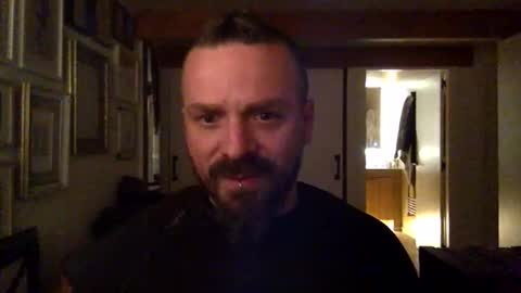 Hermes online show from 10-28-25, 06:10