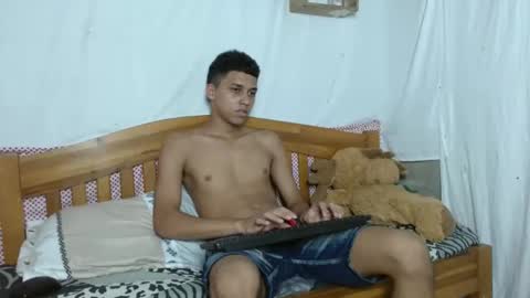 Snapshot of deivy_skinny01 chatting on 11-08-25, 05:56 Deivy online show from 11-08-25, 05:56