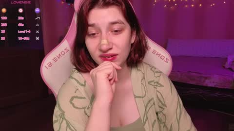 Snapshot of deizysweet chatting on 01-10-25, 05:37 Princess Potato online show from 01-10-25, 05:37