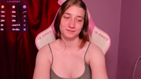 Snapshot of deizysweet chatting on 06-12-26, 05:17 Princess Potato online show from 06-12-26, 05:17