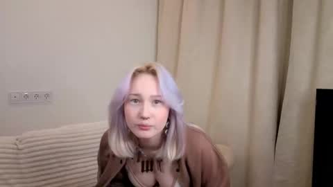 Snapshot of delciepfost chatting on 11-21-25, 04:33 Rana online show from 11-21-25, 04:33