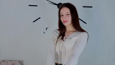 Leia online show from 05-26-26, 05:03