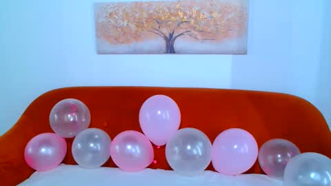 deliciaalove online show from 10-13-25, 06:08