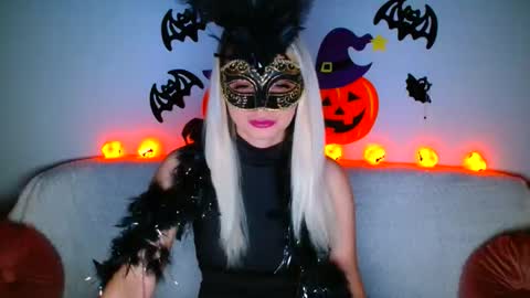 deliciaalove online show from 10-31-25, 09:27