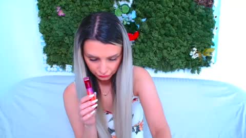 Snapshot of deliciaalove chatting on 06-28-26, 06:47 deliciaalove online show from 06-28-26, 06:47