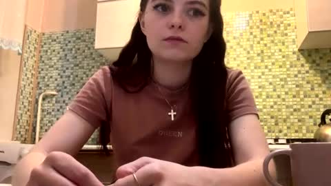 Kiki online show from 04-01-26, 01:28