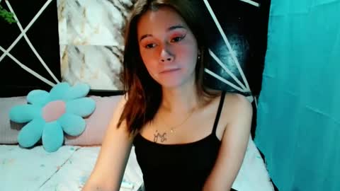 Snapshot of delicious_cum_girlxx chatting on 12-17-25, 03:34 delicious_cum_girlxx online show from 12-17-25, 03:34