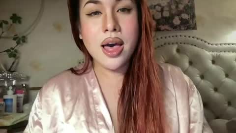 Snapshot of delicious_iya69 chatting on 06-12-26, 08:35 iyalicious online show from 06-12-26, 08:35