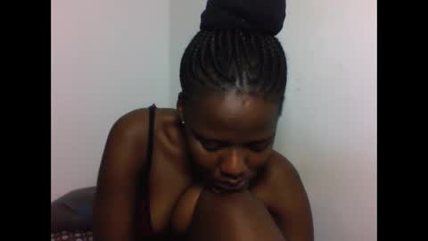 Snapshot of deliciousbabe01 chatting on 05-26-26, 02:07 EVAH online show from 05-26-26, 02:07