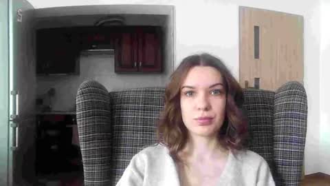 Snapshot of delightaurora chatting on 02-20-25, 07:34 Aurora online show from 02-20-25, 07:34