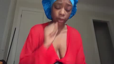 Snapshot of delightfuldark chatting on 11-04-25, 01:43 delightfuldark online show from 11-04-25, 01:43