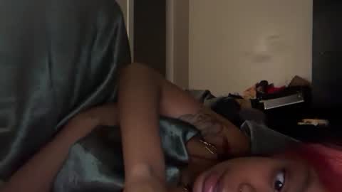 Snapshot of delightfuldark chatting on 11-19-25, 01:38 delightfuldark online show from 11-19-25, 01:38