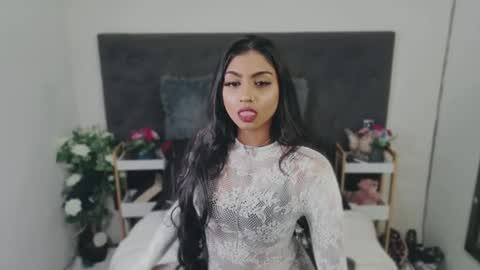 Snapshot of delilah_blazee chatting on 06-23-26, 04:49 Delilah Blaze online show from 06-23-26, 04:49