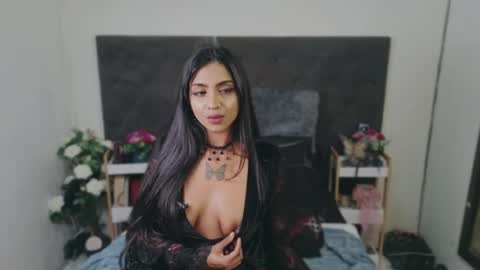 Snapshot of delilah_blazee chatting on 07-02-26, 04:07 Delilah Blaze online show from 07-02-26, 04:07