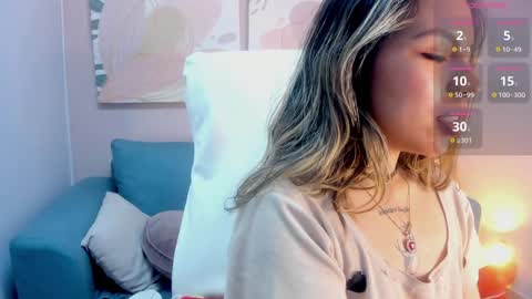 Snapshot of delilah_fix chatting on 12-29-24, 01:49 della online show from 12-29-24, 01:49