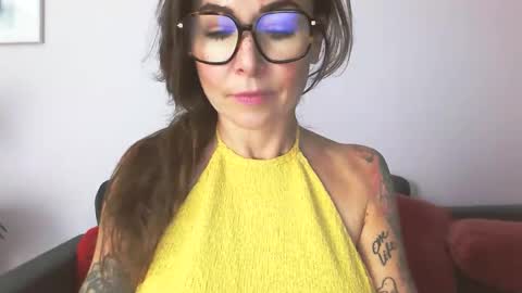 delilah_sweet online show from 11-25-25, 03:56