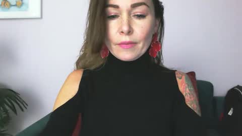 Snapshot of delilah_sweet chatting on 02-12-26, 02:34 delilah_sweet online show from 02-12-26, 02:34