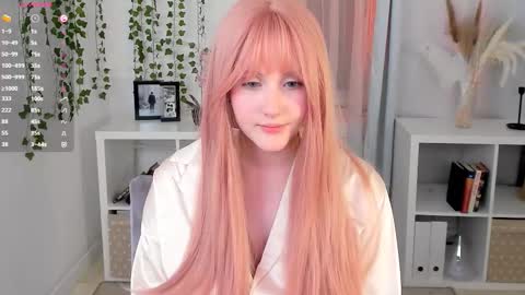 Delilah or Laila online show from 10-03-25, 09:34