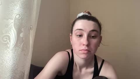 Snapshot of deliverysmile chatting on 05-22-26, 01:17 Delivery online show from 05-22-26, 01:17