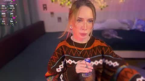 Snapshot of dellacampbell chatting on 07-11-26, 05:04 Della online show from 07-11-26, 05:04