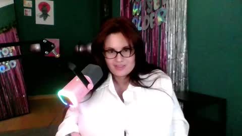 dellacrush_ online show from 03-04-25, 08:27