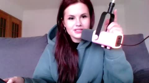 dellacrush_ online show from 03-10-25, 03:20