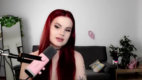 dellacrush_ online show from 09-09-25, 05:45